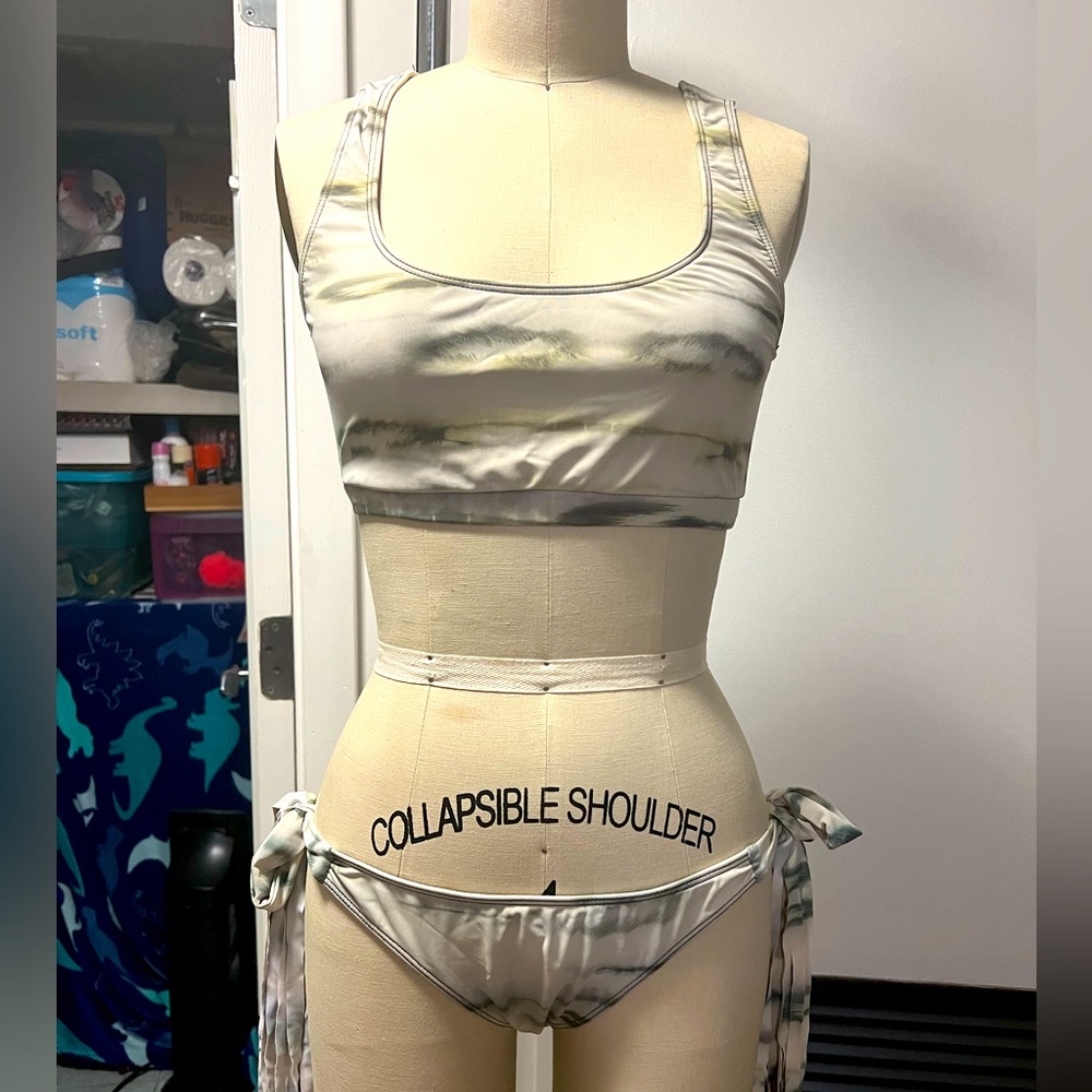 NWOT TAVIK TIE DYE SHREDDED BIKINI SET